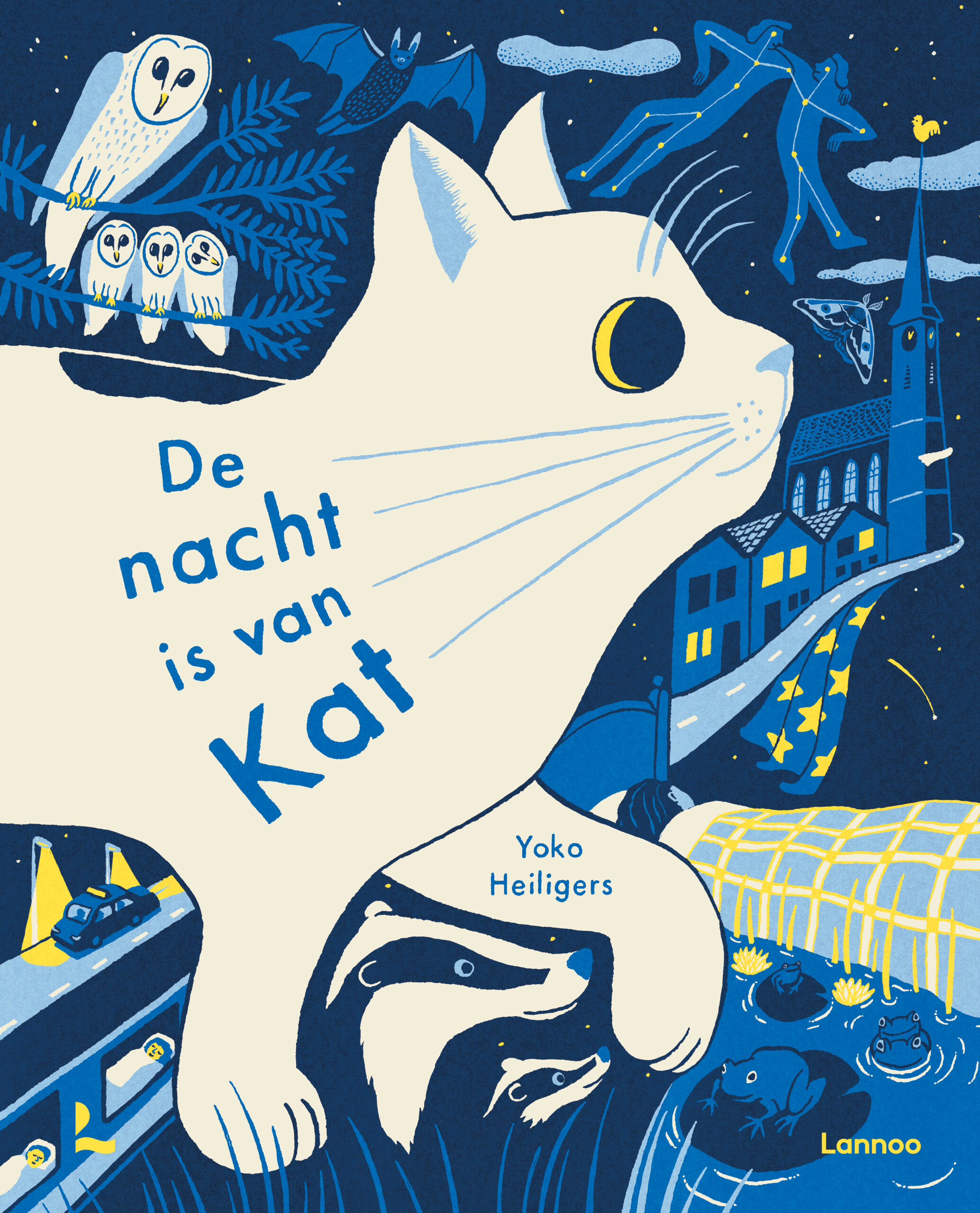 Als het donker wordt, ruikt Kat avontuur. Het is tijd voor de dieren van schemer en nacht. Op zachte pootjes gaat hij ervandoor.
Terwijl de hemel steeds donkerder kleurt, neemt Kat je mee. Hij is nog lang niet moe en laat je betoverende nachttaferelen zien.
Er zijn de dieren: de uilen met nachtogen, vleermuizen met echo-oren, glimwormen. Hij neemt je ook mee naar de mensen en laat je zien wat zij aan het doen zijn of waar ze slapen. En als de klok 12 uur slaat, zweef je met hem langs de sterrenbeelden en de maan. Steeds als het weer drie uur later is, zie je op de magische overzichtstekeningen hoe de nacht nog wat dieper valt.
In dit boek op reis gaan, is vanaf de avondschemering tot en met het ochtendgloren werkelijk een betoverende beleving.
Wat een schitterend boek!