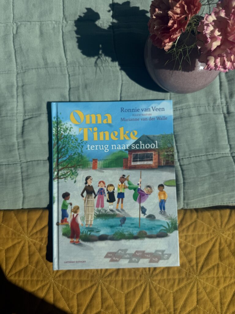 Oma Tineke terug naar school | boekwijzer